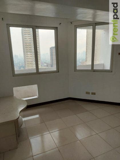 Studio Unit with Balcony for Rent at Royal Plaza Twin .